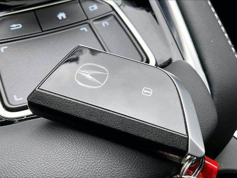 Used 2025 Acura RDX w/ Technology Package image 13