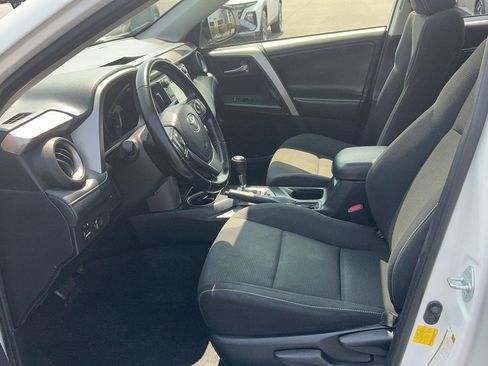 Used 2018 Toyota RAV4 XLE w/ Plus Extra Value Package AWD/4WD image 19