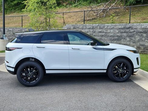 Used 2026 Land Rover Range Rover Evoque S AWD/4WD image 11