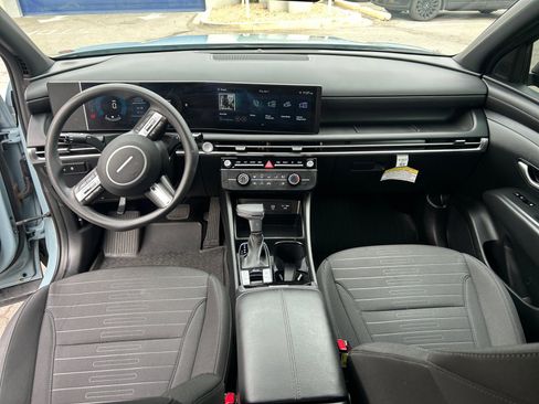 Used 2025 Hyundai Santa Cruz SE image 16
