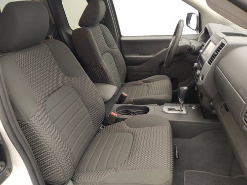 Used 2020 Nissan Frontier SV AWD/4WD image 21