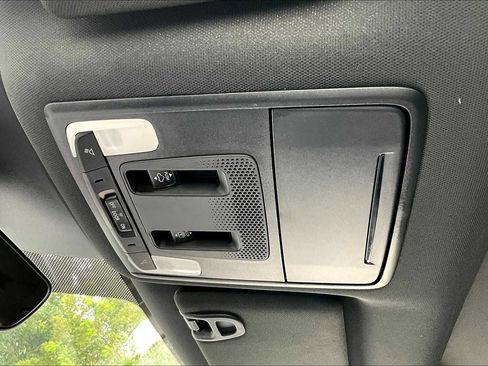 Used 2025 Honda Pilot Black Edition image 63