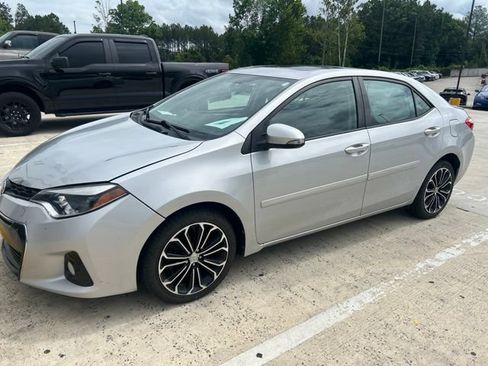Used 2014 Toyota Corolla S FWD image 28