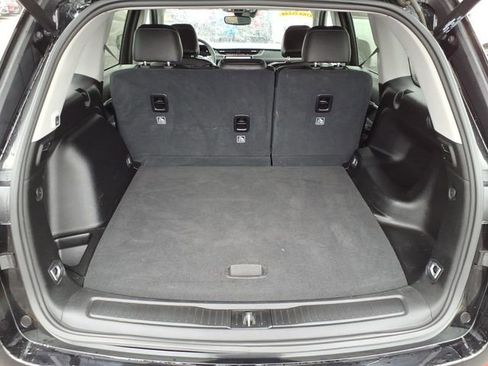 Certified 2023 Jeep Grand Cherokee Limited w/ Black Appearance Package image 11