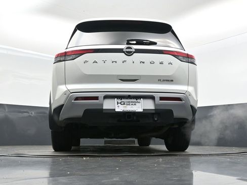 Used 2024 Nissan Pathfinder Platinum w/ Cargo Package image 44