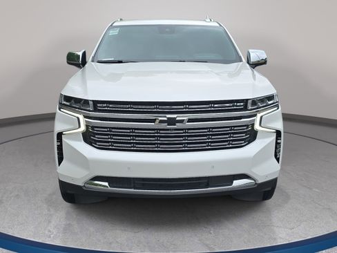 Used 2024 Chevrolet Tahoe Premier AWD/4WD image 2
