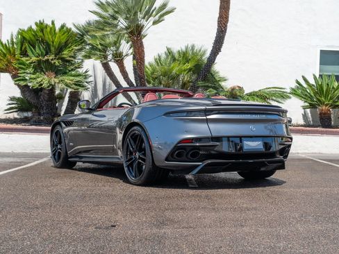 Used 2020 Aston Martin DBS Superleggera Volante RWD image 19