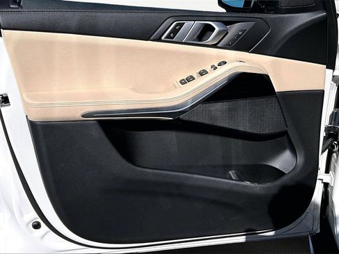 Used 2019 BMW X5 xDrive40i w/ Convenience Package image 23