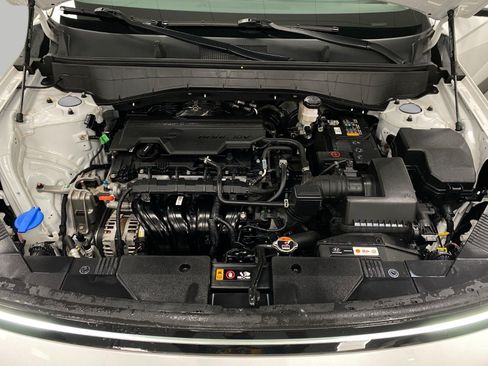 Certified 2024 Hyundai Kona SEL AWD/4WD image 10