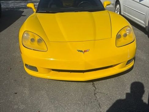 Used 2005 Chevrolet Corvette Convertible w/ Preferred Equipment Group RWD image 1