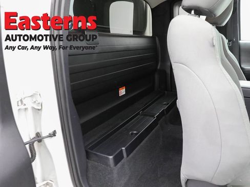 Used 2020 Toyota Tacoma SR RWD image 22