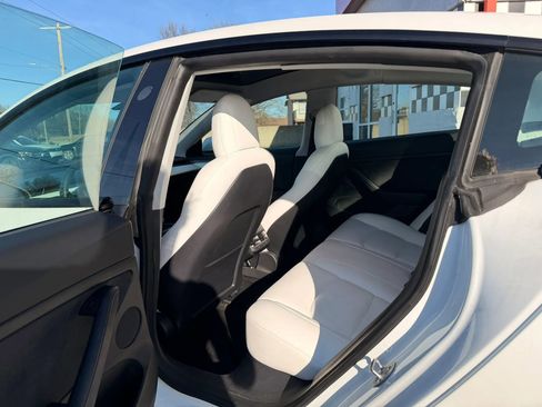 Used 2021 Tesla Model 3 Standard Range Plus RWD image 20