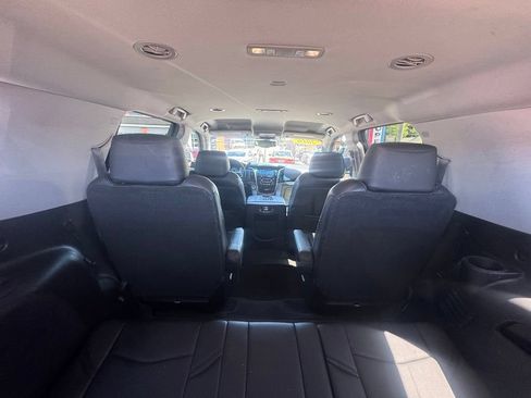 Used 2016 Cadillac Escalade 4WD image 26