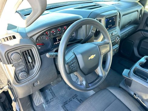 Certified 2022 Chevrolet Silverado 1500 Custom image 9