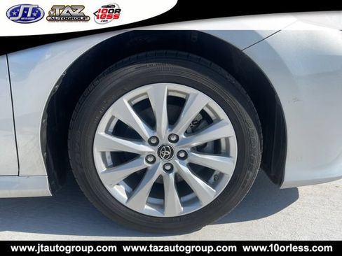 Used 2018 Toyota Camry LE FWD image 8