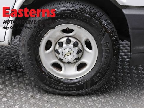 Used 2021 Chevrolet Express 2500 w/ Driver Convenience Package RWD image 28