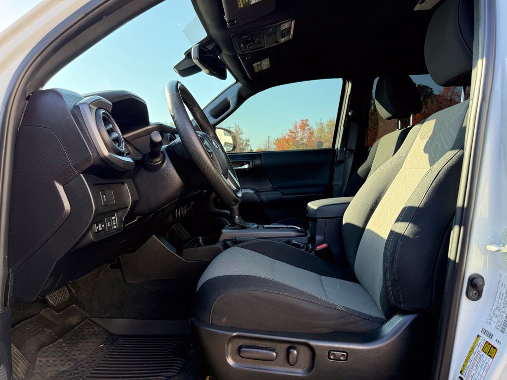Used 2023 Toyota Tacoma TRD Off-Road AWD/4WD image 12