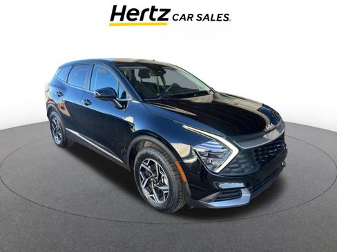 Used 2025 Kia Sportage LX image 1