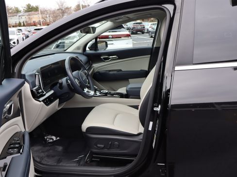 Certified 2025 Kia Sportage EX w/ EX Premium Package image 15