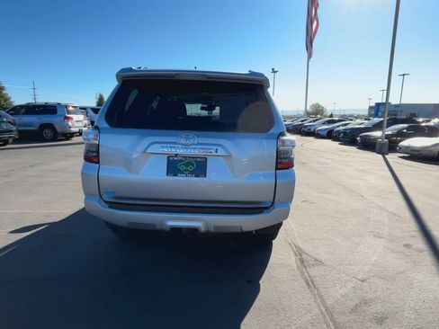 Used 2024 Toyota 4Runner SR5 image 40