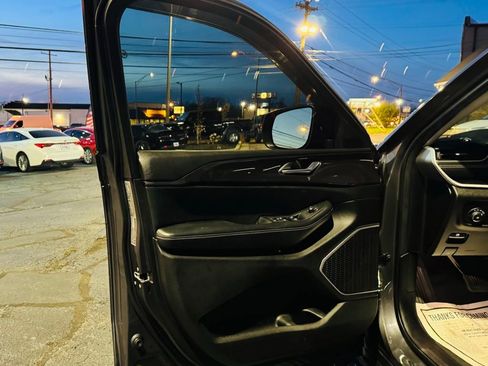 Used 2022 Jeep Grand Cherokee L Laredo w/ Luxury Tech Group I image 57