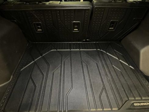 Used 2024 Chevrolet Equinox Premier FWD image 15