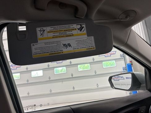 Used 2024 Chevrolet Equinox LT w/ LPO, Floor Liner Package FWD image 35