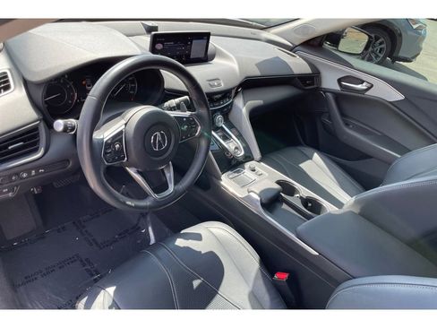 Used 2023 Acura TLX w/ Technology Package image 9