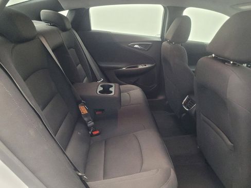 Used 2025 Chevrolet Malibu LT FWD image 19