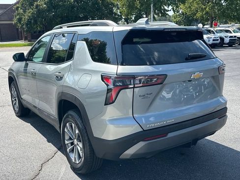Used 2025 Chevrolet Equinox LT w/ Convenience Package II AWD/4WD image 6