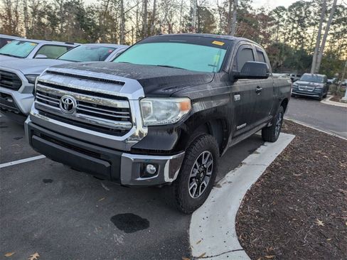 Used 2017 Toyota Tundra SR5 image 4