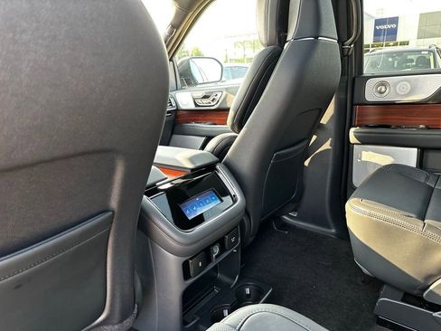 Used 2024 Lincoln Navigator Reserve image 29