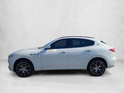 Used 2017 Maserati Levante S image 6
