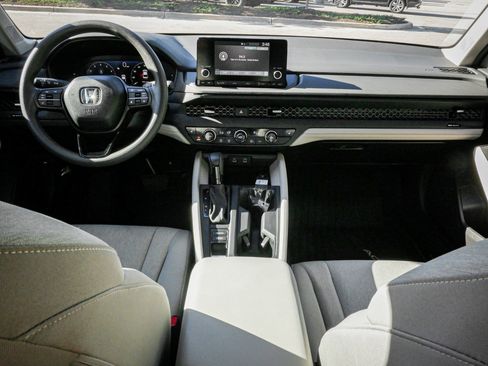 Used 2024 Honda Accord EX image 28