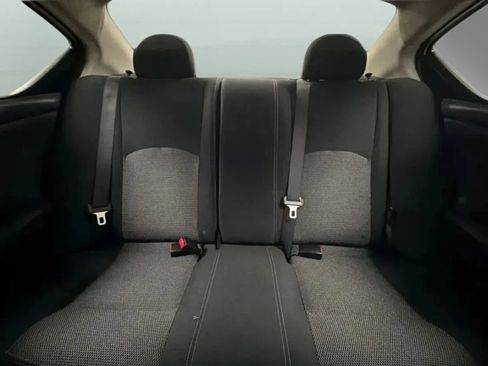 Used 2016 Nissan Versa SV FWD image 16