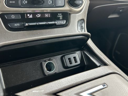 Used 2019 GMC Yukon XL Denali w/ Denali Ultimate Package image 21