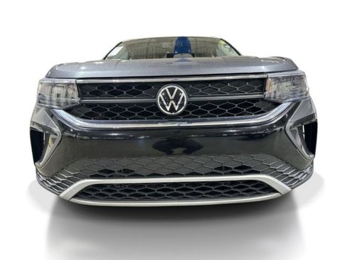 Used 2022 Volkswagen Taos SE FWD image 25