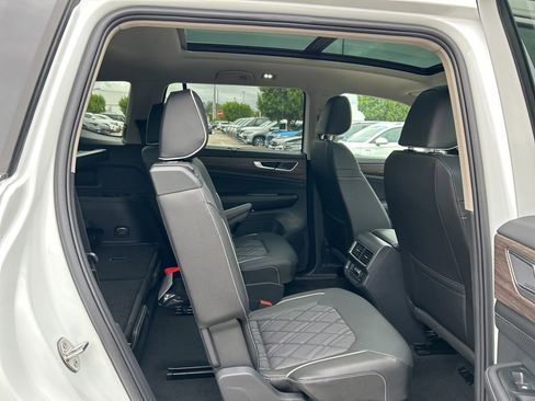 New 2025 Volkswagen Atlas SEL Premium R-Line image 42