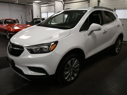 Used 2019 Buick Encore Preferred FWD image 3