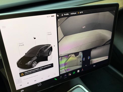 Used 2023 Tesla Model Y Long Range AWD/4WD image 27