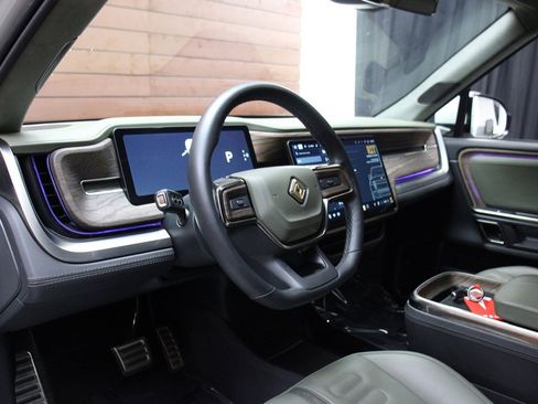 Used 2023 Rivian R1T Adventure image 19