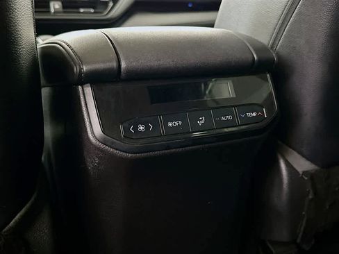 Used 2022 Toyota Highlander XSE image 13