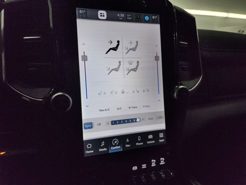 Used 2024 RAM 2500 Laramie w/ Night Edition image 47