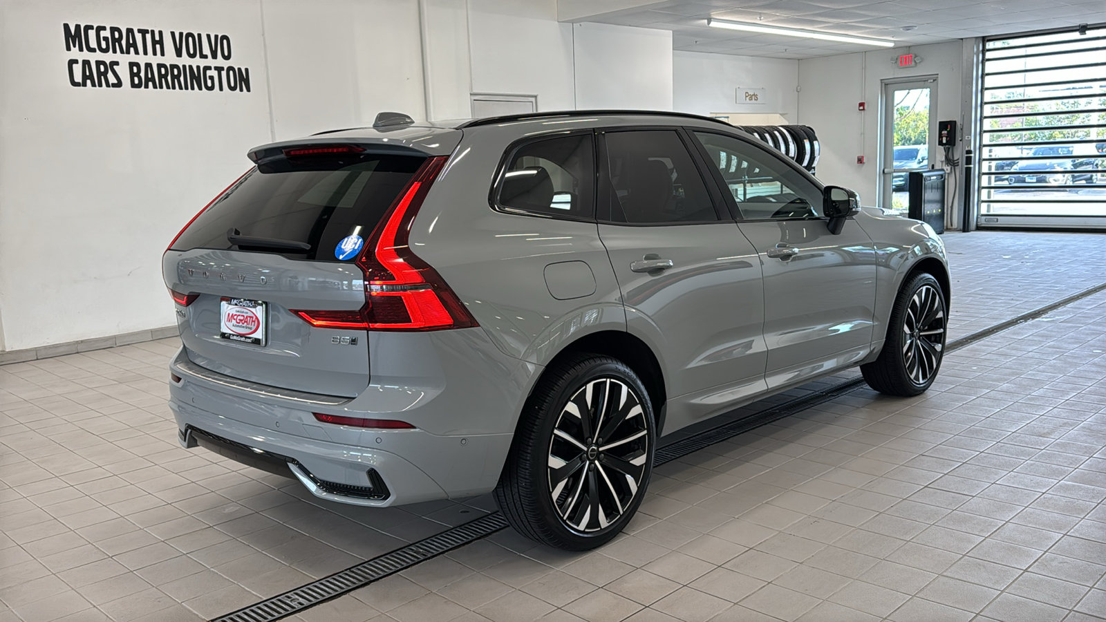 Used 2026 Volvo XC60 B5 Ultra AWD/4WD image 5