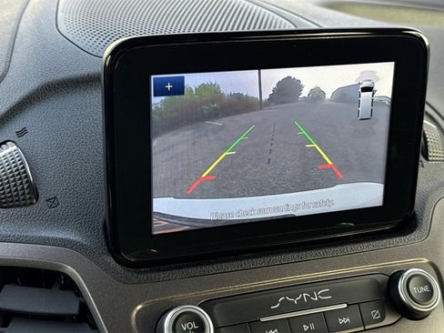 Used 2021 Ford Transit Connect XLT image 23