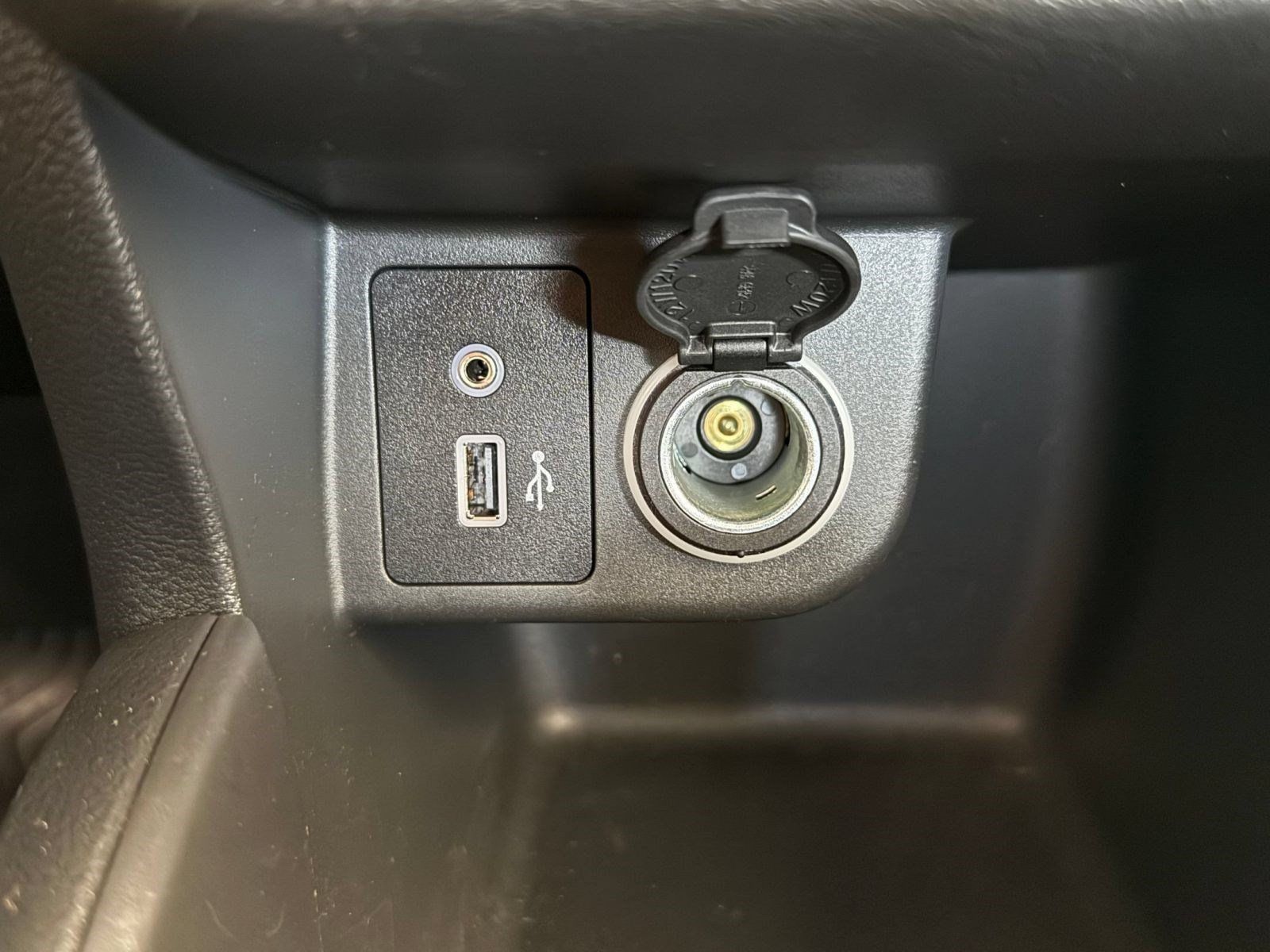 Used 2025 Nissan Kicks Play S FWD image 26