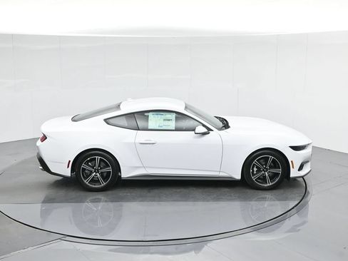 Used 2025 Ford Mustang Coupe RWD image 36
