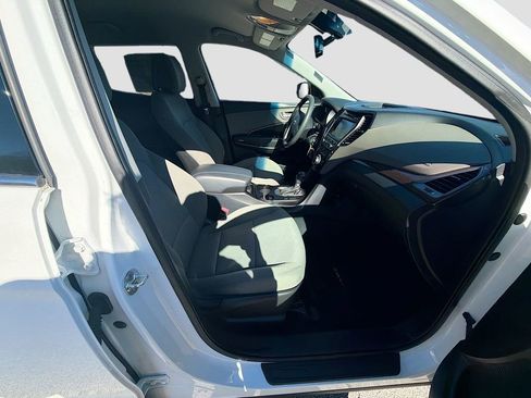 Used 2017 Hyundai Santa Fe Sport image 29