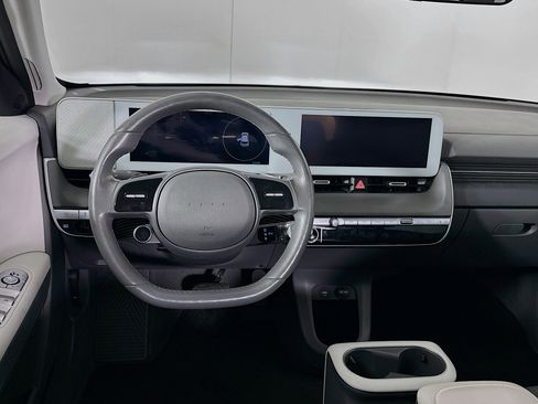 Used 2024 Hyundai Ioniq 5 SEL image 17