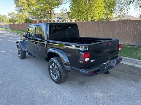 New 2026 Jeep Gladiator Sport AWD/4WD image 3